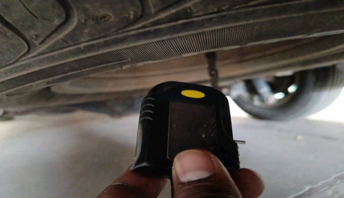 2017 Toyota Innova Crysta 2.4 GX AT 7 STR, Diesel, Automatic, 83,900 km, tyre