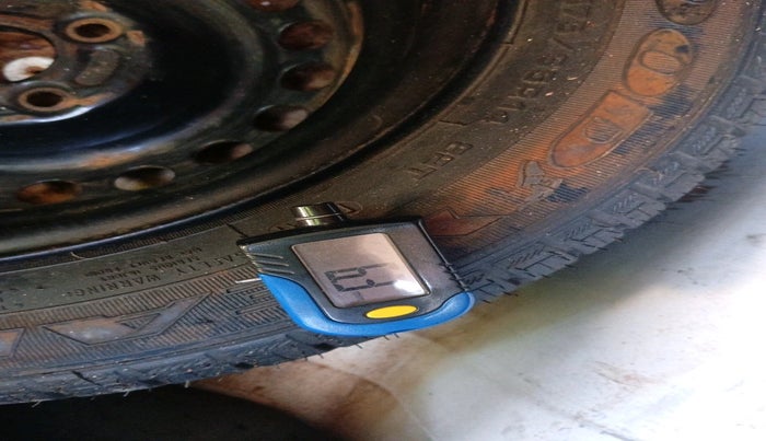 2015 Honda Amaze 1.2L I-VTEC S, Petrol, Manual, 66,177 km, tyre