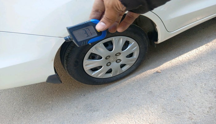 2015 Honda Amaze 1.2L I-VTEC S, Petrol, Manual, 66,177 km, tyre