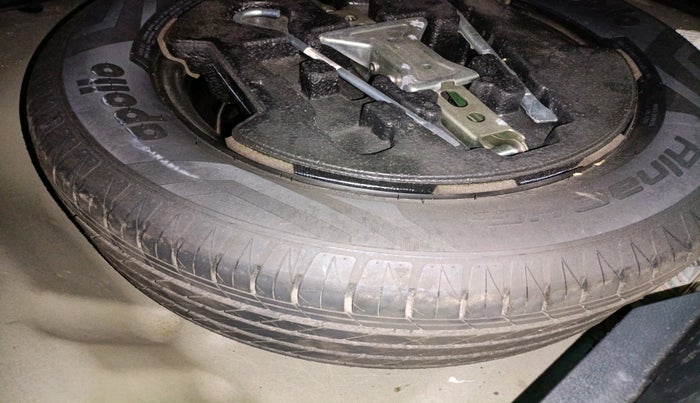 2021 Toyota URBAN CRUISER HIGH GRADE MT, Petrol, Manual, 37,074 km, tyre