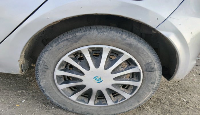 2017 Tata Tiago XT PETROL, CNG, Manual, 91,682 km, tyre