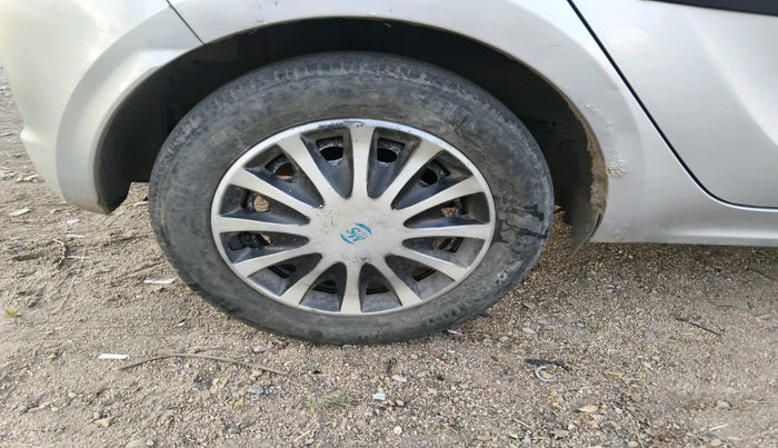 2017 Tata Tiago XT PETROL, CNG, Manual, 91,682 km, tyre