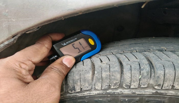 2014 Honda City 1.5L I-VTEC SV, Petrol, Manual, 1,17,252 km, tyre