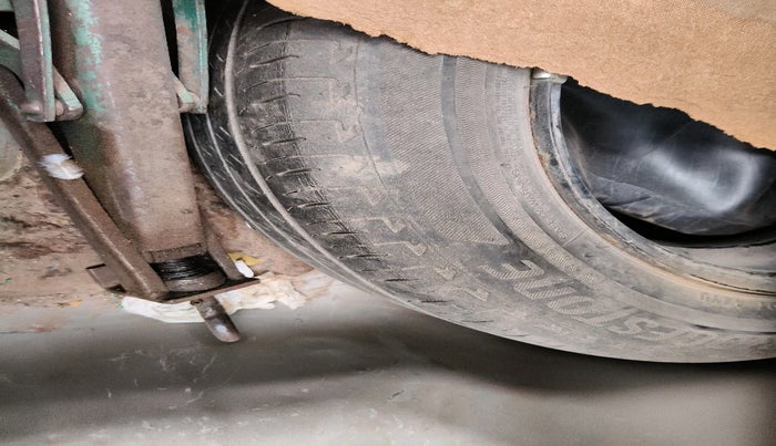 2014 Honda City 1.5L I-VTEC SV, Petrol, Manual, 1,17,252 km, tyre