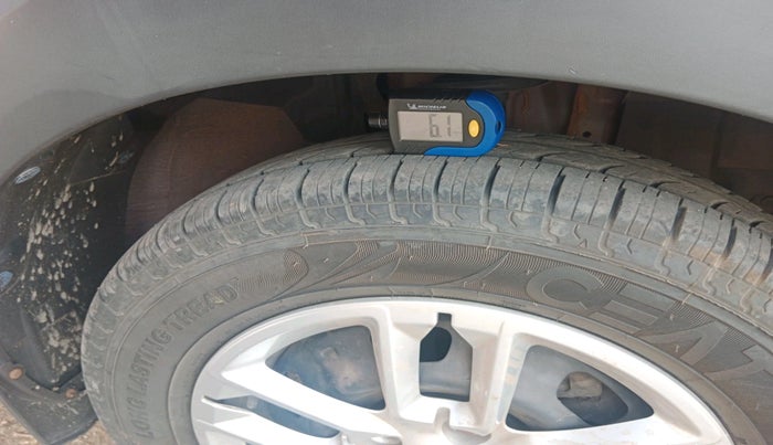 2020 Renault TRIBER RXT, Petrol, Manual, 96,506 km, tyre