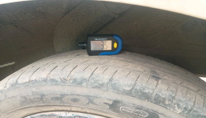 2011 Hyundai i20 MAGNA (O) 1.2, CNG, Manual, 1,05,305 km, tyre