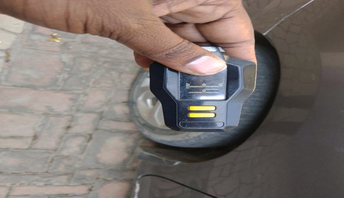 2016 Honda City 1.5L I-VTEC VX CVT, Petrol, Automatic, 33,000 km, tyre