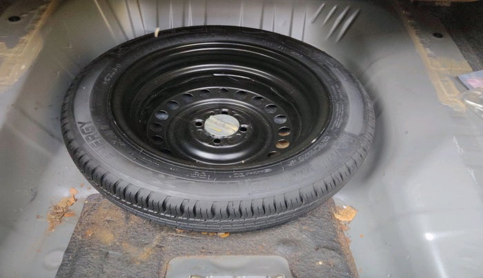 2016 Honda City 1.5L I-VTEC VX CVT, Petrol, Automatic, 33,000 km, tyre