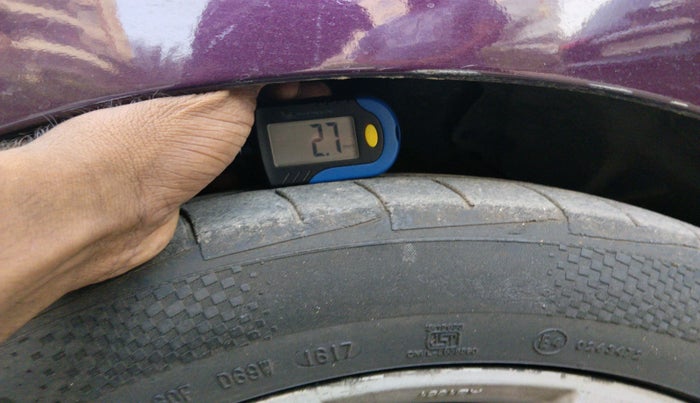 2012 Hyundai Verna FLUIDIC 1.6 CRDI SX, Diesel, Manual, 2,39,209 km, tyre