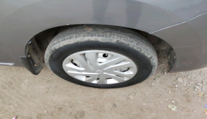 2014 Maruti Wagon R 1.0 LXI, Petrol, Manual, 59,957 km, tyre