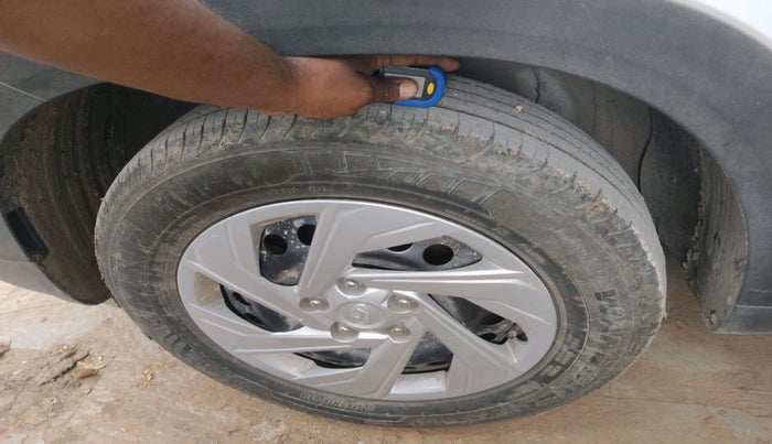 2024 Hyundai Creta EX 1.5 PETROL, Petrol, Manual, 24,117 km, tyre