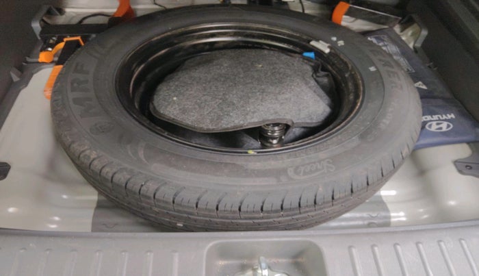 2024 Hyundai Creta EX 1.5 PETROL, Petrol, Manual, 24,117 km, tyre