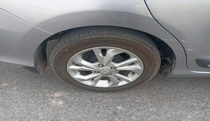 2018 Honda Amaze 1.2L I-VTEC VX, Petrol, Manual, 54,180 km, tyre