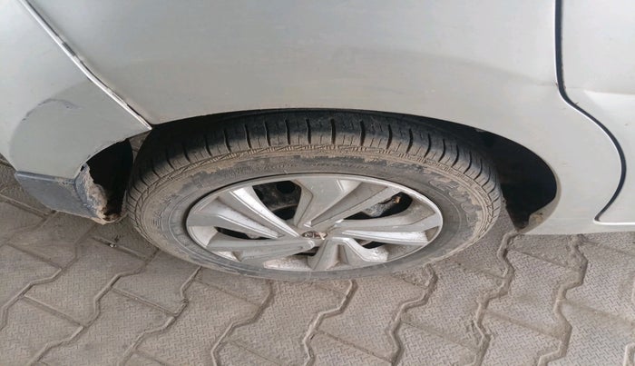 2020 Maruti Celerio VXI CNG, CNG, Manual, 98,016 km, tyre