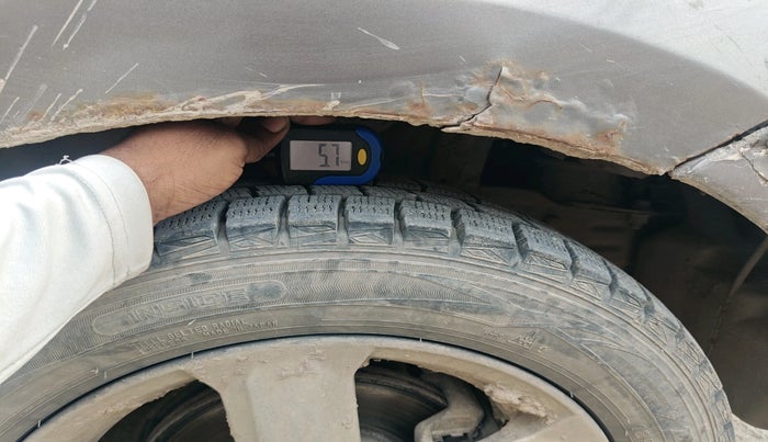 2011 Honda City 1.5L I-VTEC V MT, CNG, Manual, 1,75,084 km, tyre