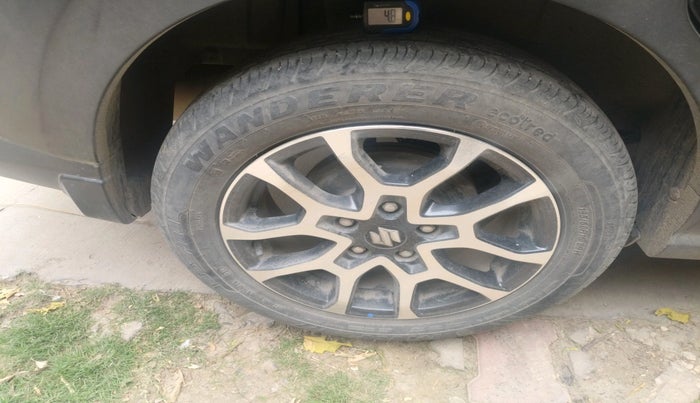 2022 Maruti XL6 ALPHA AT, Petrol, Automatic, 45,668 km, tyre
