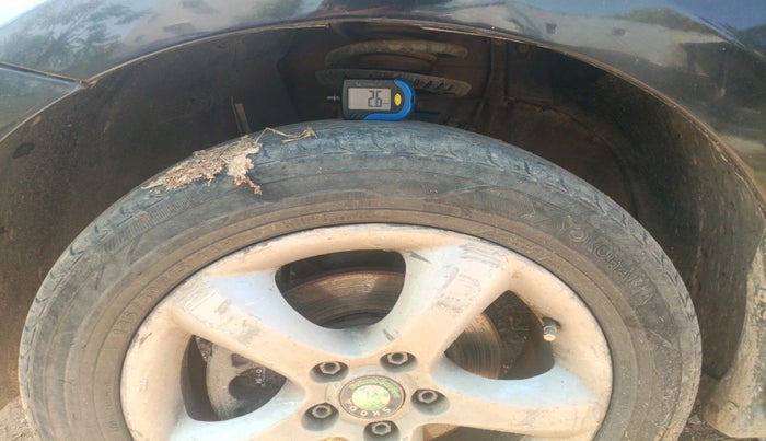 2012 Skoda Rapid ELEGANCE 1.6 TDI CR MT, Diesel, Manual, 1,39,709 km, tyre