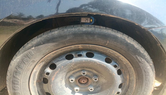 2012 Skoda Rapid ELEGANCE 1.6 TDI CR MT, Diesel, Manual, 1,39,709 km, tyre