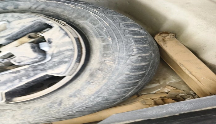 2017 Maruti Vitara Brezza VDI (O), Diesel, Manual, 59,132 km, tyre