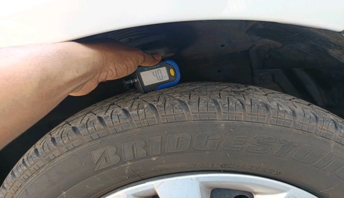 2013 Maruti Swift Dzire VXI, Petrol, Manual, 58,680 km, tyre