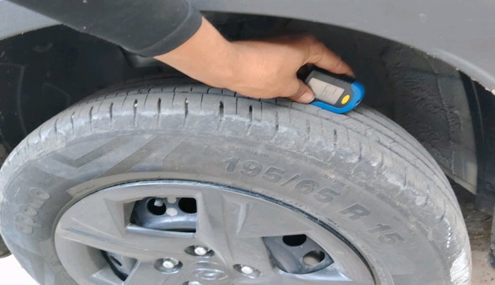 2025 Hyundai VENUE S (O) Plus 1.2 Petrol , Petrol, Manual, 10,581 km, tyre