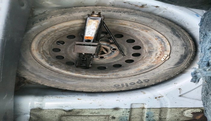 2016 Ford New Figo TREND 1.2 PETROL, Petrol, Manual, 58,718 km, tyre