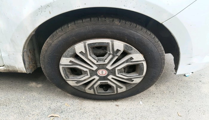 2016 Ford New Figo TREND 1.2 PETROL, Petrol, Manual, 58,718 km, tyre