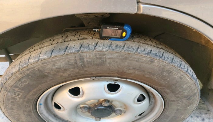 2022 Maruti Eeco 5 STR AC (O), Petrol, Manual, 92,289 km, tyre