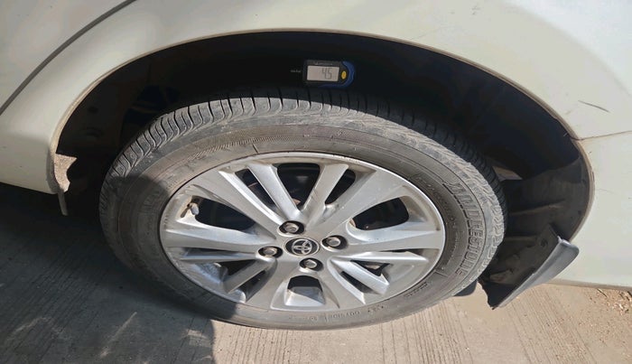 2018 Toyota YARIS VX CVT, Petrol, Automatic, 42,241 km, tyre