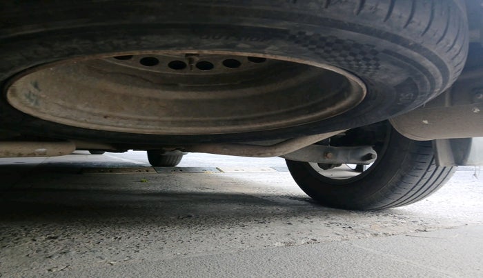 2018 Mahindra XUV500 W11 AT, Diesel, Automatic, 1,34,428 km, tyre