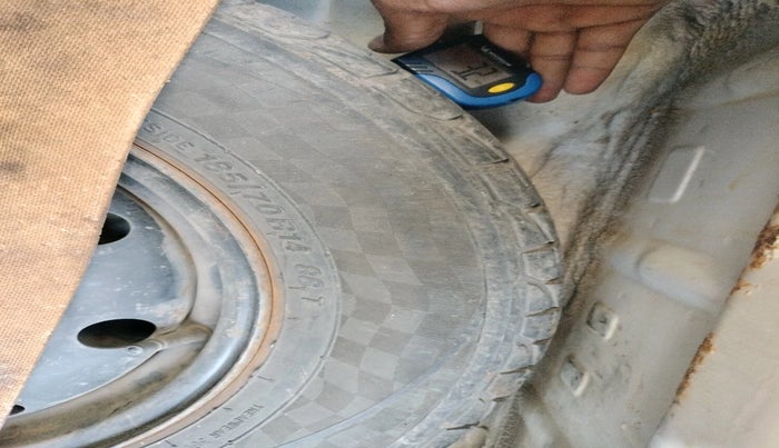 2012 Mahindra Verito 1.5 D4 BS III, Diesel, Manual, 1,13,061 km, tyre