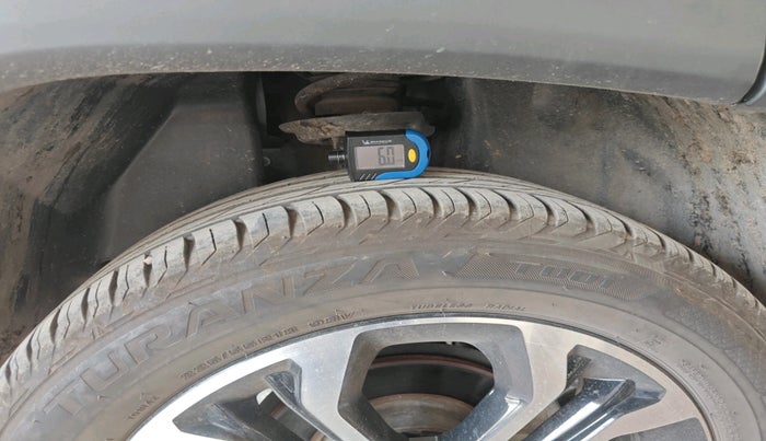 2021 Jeep Compass LIMITED (O) 2.0 DIESEL, Diesel, Manual, 1,63,996 km, tyre