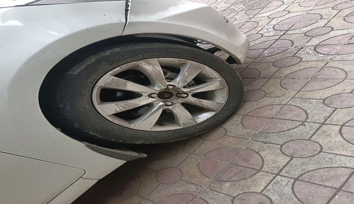 2011 Hyundai Verna FLUIDIC 1.6 CRDI SX AT, Diesel, Automatic, 1,49,749 km, tyre