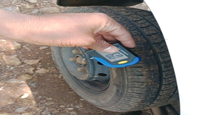 2010 Maruti Alto LXI, Petrol, Manual, 89,035 km, tyre