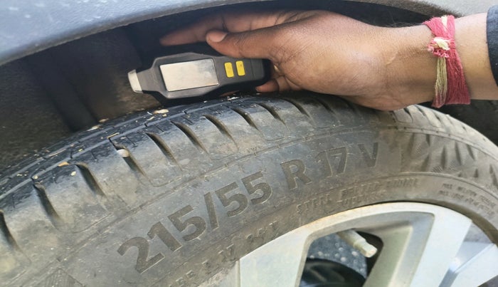 2022 Volkswagen TAIGUN TOPLINE 1.0 TSI MT, Petrol, Manual, 57,979 km, tyre