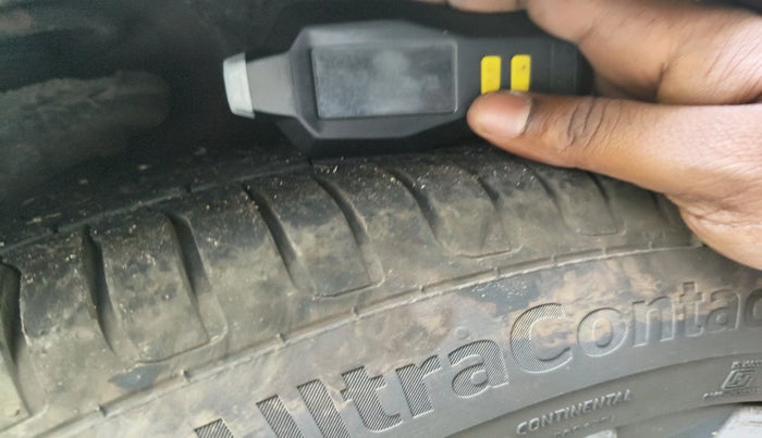 2022 Volkswagen TAIGUN TOPLINE 1.0 TSI MT, Petrol, Manual, 57,979 km, tyre