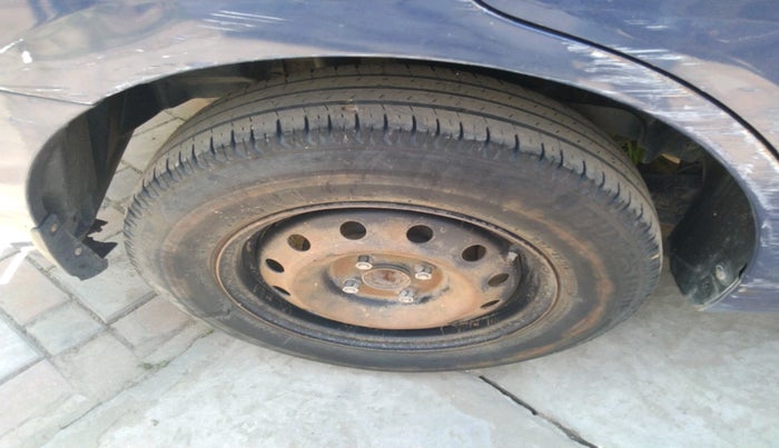 2018 Maruti Dzire VDI, Diesel, Manual, 78,224 km, tyre