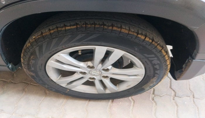 2016 Maruti Vitara Brezza ZDI, Diesel, Manual, 1,47,130 km, tyre