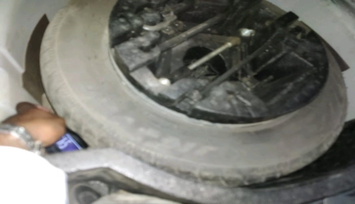 2016 Skoda Rapid 1.5 TDI CR STYLE PLUS AT, Diesel, Automatic, 1,42,387 km, tyre