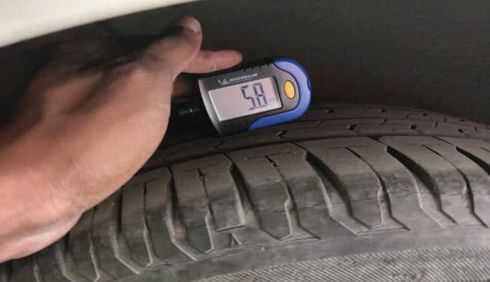 2017 Hyundai Verna 1.6 VTVT SX, Petrol, Manual, 33,314 km, tyre