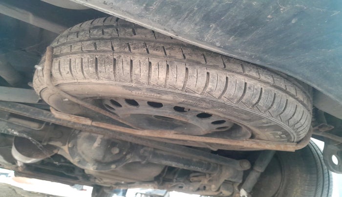 2013 Chevrolet Enjoy 1.4 LS 7 STR, Petrol, Manual, 53,651 km, tyre