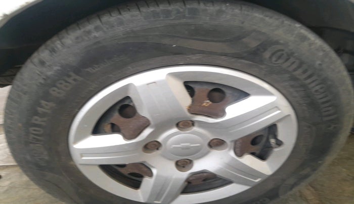 2013 Chevrolet Enjoy 1.4 LS 7 STR, Petrol, Manual, 53,651 km, tyre