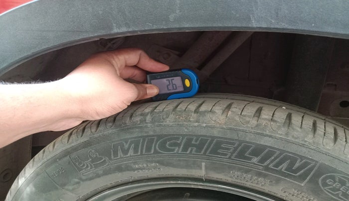 2016 Mahindra Kuv100 K6 D 6 STR, Diesel, Manual, 59,008 km, tyre