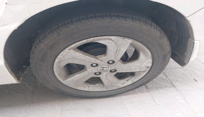 2016 Honda City 1.5L I-VTEC V MT, Petrol, Manual, 93,310 km, tyre