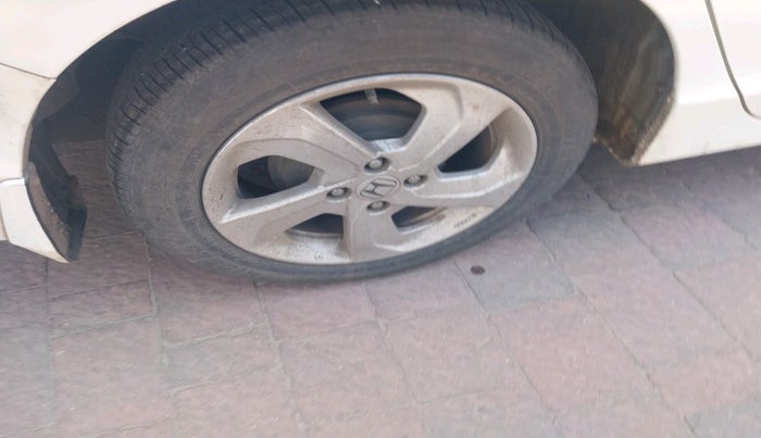 2016 Honda City 1.5L I-VTEC V MT, Petrol, Manual, 93,310 km, tyre