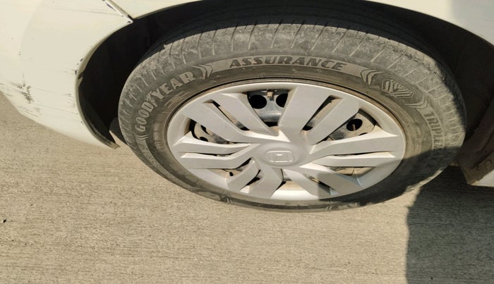 2015 Honda Jazz 1.2L I-VTEC SV, Petrol, Manual, 87,816 km, tyre