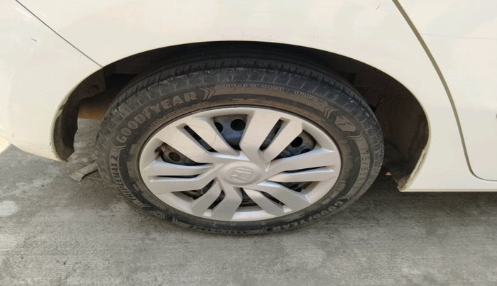 2015 Honda Jazz 1.2L I-VTEC SV, Petrol, Manual, 87,816 km, tyre