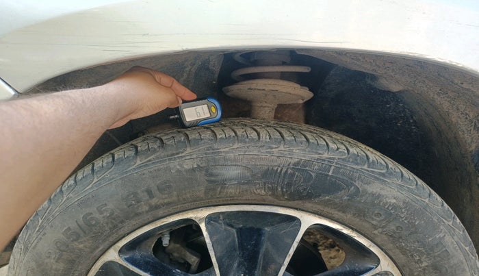 2017 Renault Duster RXS CVT, Petrol, Automatic, 33,352 km, tyre