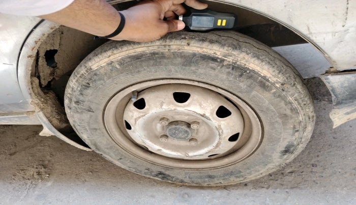 2015 Maruti Eeco 5 STR WITH A/C+HTR CNG, CNG, Manual, 1,14,070 km, tyre