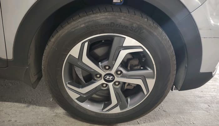 2018 Hyundai Creta SX (O) 1.6 PETROL, Petrol, Manual, 44,297 km, tyre